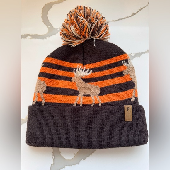 Pendleton Other - Pendleton Beanie with Deer Pattern